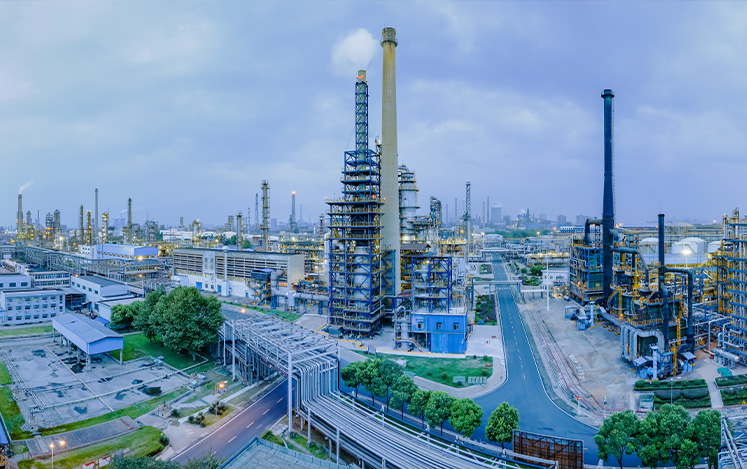 工业高温热泵：石油化工行业的绿色革新引擎